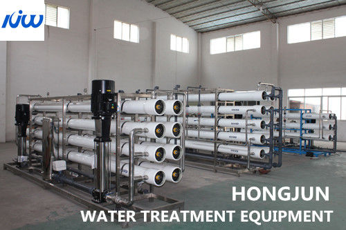 Equipaggiamento commerciale per il trattamento dell'acqua mediante osmosi inversa materiale filtrante FRP / SS304
