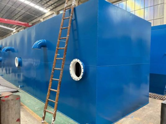 Apparecchiature industriali per la purificazione dell'acqua con portata di 5000 tpd, con certificazione ISO19001 e possibilità di aggiunta di container